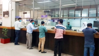 আমবাজার ঘিরে শনিবারও খোলা যেসব এলাকার ব্যাংক